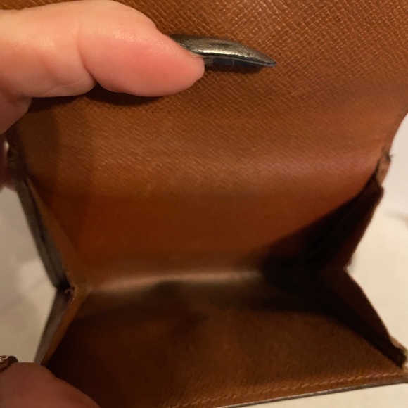 Louis Vuitton Monogram Short Wallet - Picture 15 of 16